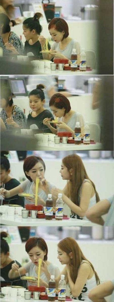 ‘브아걸’ 가인, 라면 시식 포착...팬들 “먹는 모습도 시크!”