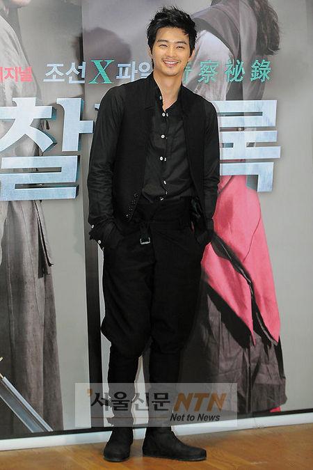 [NTN포토] 김지훈 ‘이기적인 기럭지’