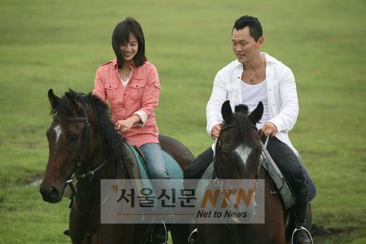 양동근, 김태희의 ‘병풍남’ 변신…자상 매력 ‘눈길’