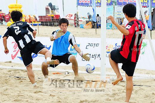[NTN포토] 김대호, ‘앗 공격수를 놓쳤다’