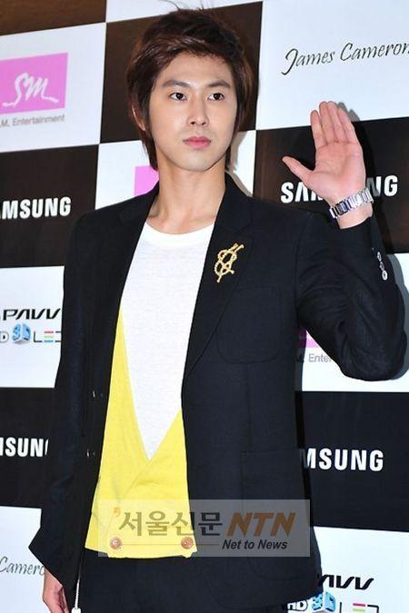 유노윤호·샤이니 “전쟁고아 도와주세요” 기부 선행