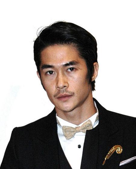 모델 배정남, 이채영과 한솥밥…본격 방송진출