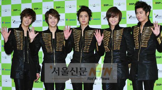 ‘전원 이적’ SS501, 그룹 활동 유지 가능성은?