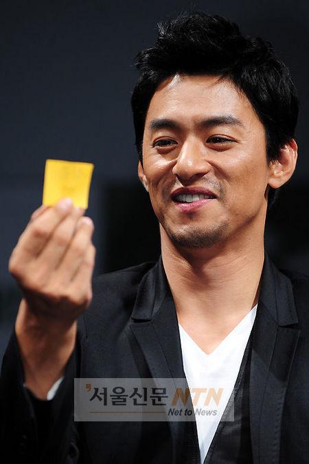 [NTN포토] 주진모, ‘이번엔 불발 안되겠지?’