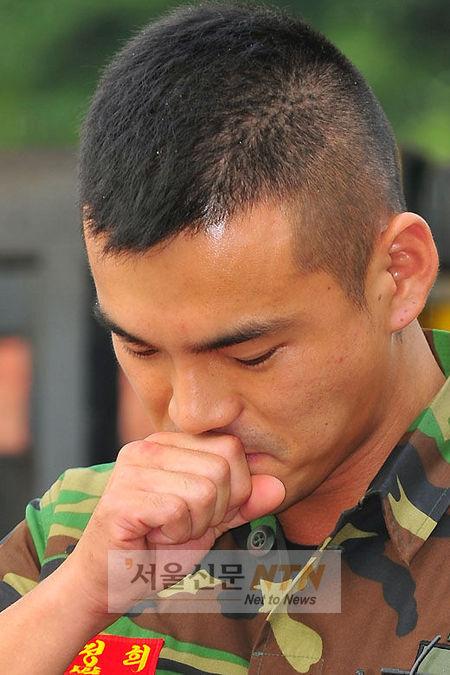 [NTN포토] 울먹이는 ‘해병대 사나이’ 이정