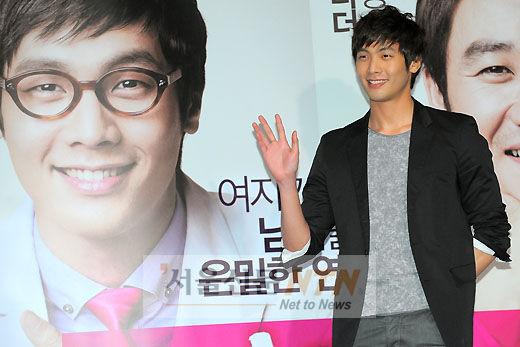 [NTN포토] 최다니엘 ‘안경 벗어도 멋있죠?’