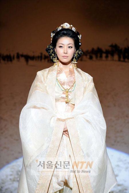 ‘결혼’ 성현아, 이혼한지 3개월 만에 재혼…이미 혼인신고