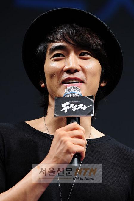 송승헌 ‘초콜릿’서 노래 실력 공개...팬들 기대감 고조