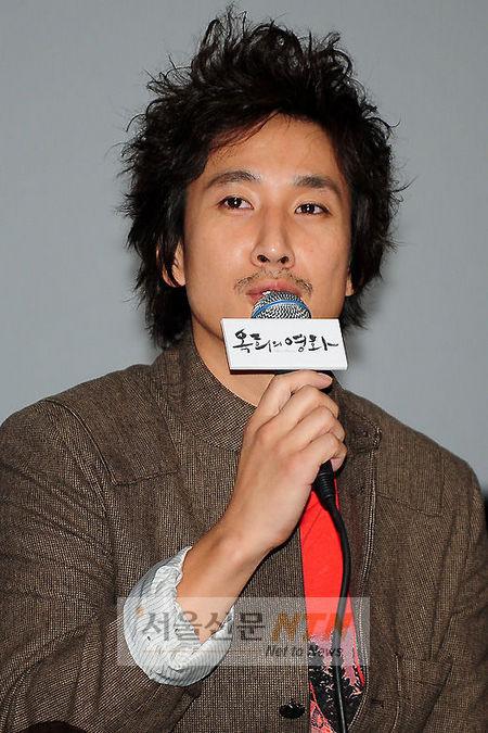 [NTN포토] 이선균 “홍상수 감독님이 2주만 촬영하자고 하셨어요”