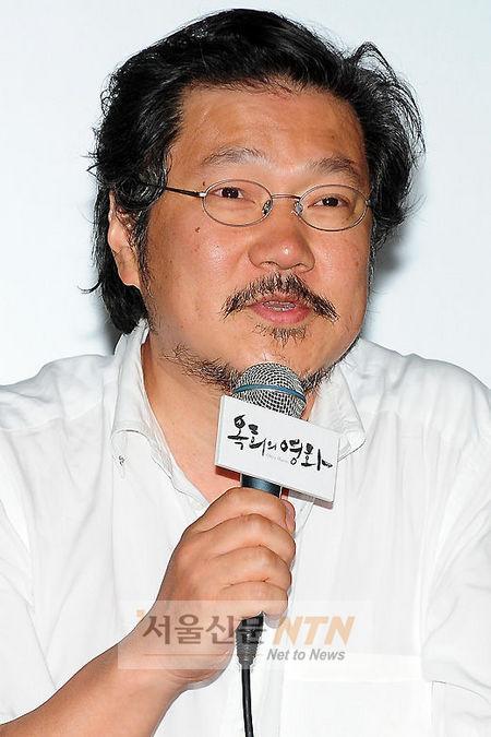 홍상수 감독 “내 영화는 19禁, 청소년 볼 영화는 아냐”