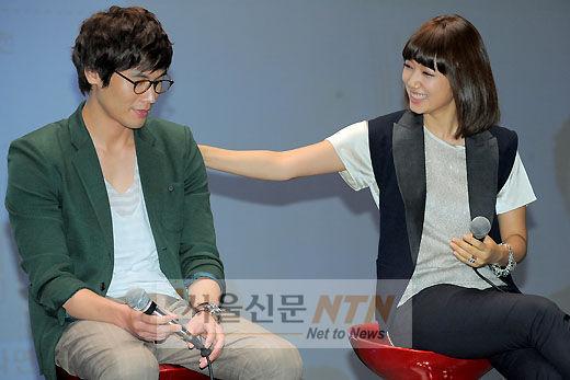 [NTN포토] 박신혜 ‘(최)다니엘 오빠, 좌절하지마!’