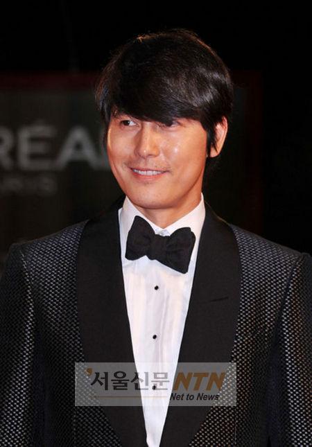 검우강호 정우성, 베니스서 액션호평…“亞 슈퍼스타”