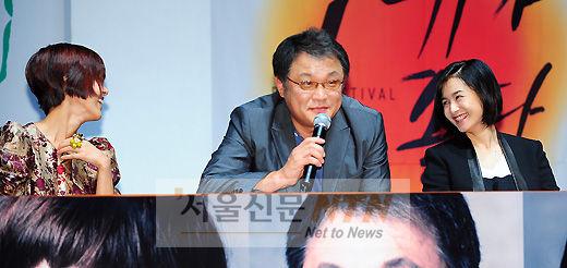 [NTN포토] 이윤지·강혜정 ‘아버지 몰래 비밀 이야기’