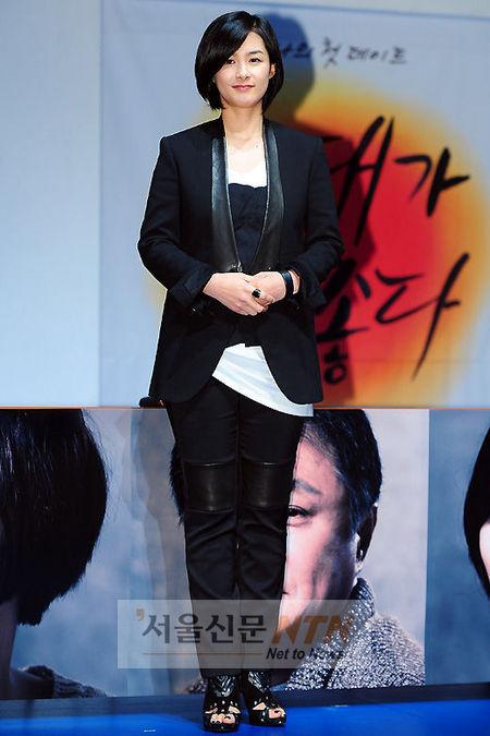 [NTN포토] 강혜정 ‘아이 엄마 같지 않죠?’