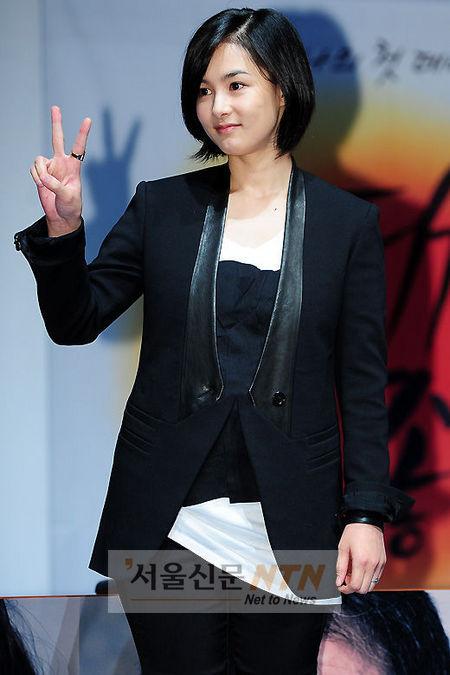 [NTN포토] 강혜정 ‘귀여운 브이’