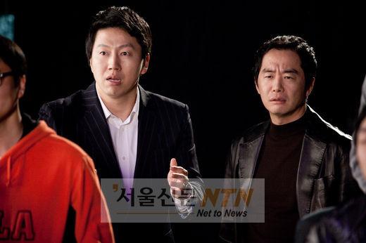 [추석영화大戰:한국④] ‘퀴즈왕’, 장진+김수로…시너지는?