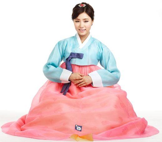 ‘청순글래머’ 신세경 “즐거운 추석 보내세요”