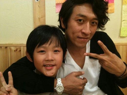 빽가, 최진실아들 환희와 ‘브이’…“다정한 친구같아”