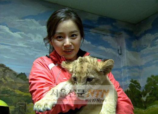 김태희, 사육사 변신 새삼 화제...’그랑프리 캐스팅 이유 있네’