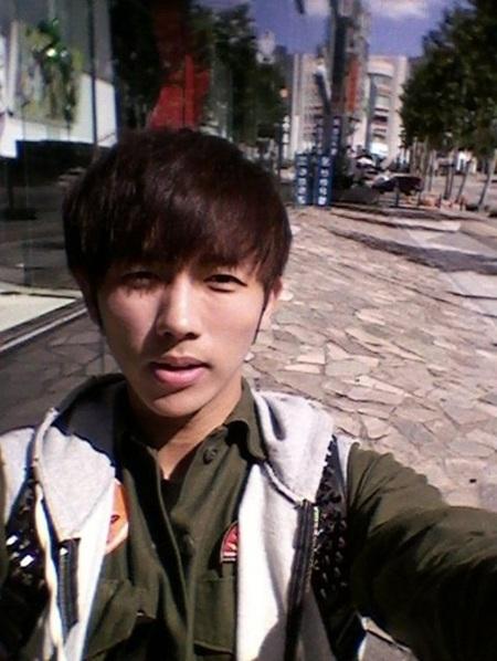 2AM 임슬옹, 훈남포스 발산 “안분지족의 삶”