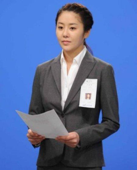 고현정 아나운서 변신에 “현직으로 착각” 극찬