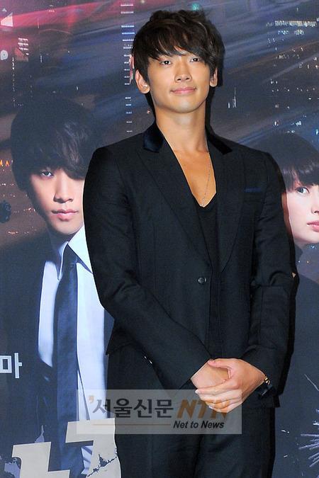 [NTN포토] 정지훈 ‘우수에 찬 눈빛’