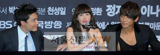 [NTN포토] 이나영 ‘이상형은 다니엘 헤니? 정지훈?’