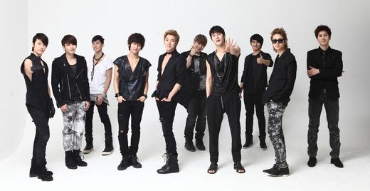 “이탈리아로 미국으로”..슈퍼주니어, 달콤한 휴가