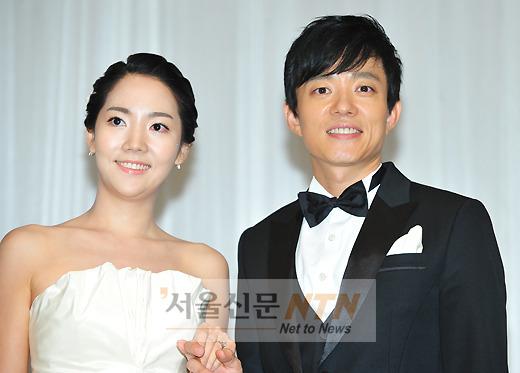 ‘이범수 아빠된다’…아내 이윤진 임신 4개월 “하늘을 날아”