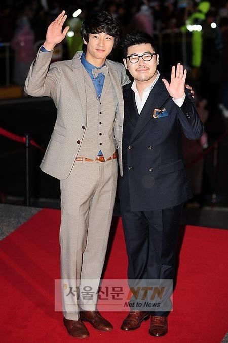 [NTN포토] 현우·김기방 ‘유쾌한 손인사’