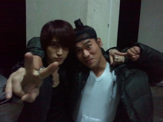영웅재중, 시아준수 이어 ‘성균관 스캔들’ 치킨응원