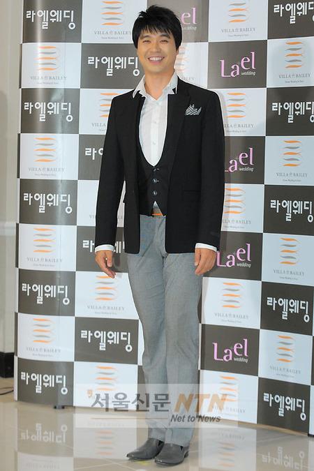[NTN포토] 박수홍 ‘수영이 결혼식 사회 보러 왔어요’