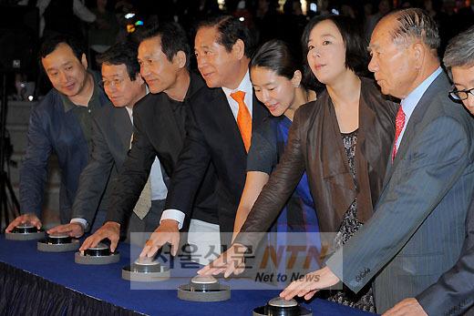15회 PIFF, 6일 ‘김동호 사진전’ 오픈…안성기·강수연 ‘축하’