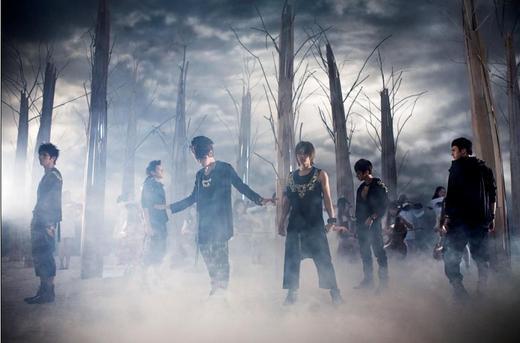 “카리스마 대신 장난기”..비스트, ‘숨’ 뮤비 메이킹 공개