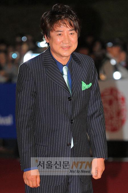 [NTN포토] 이영하, ‘인자한 미소’ 지으며