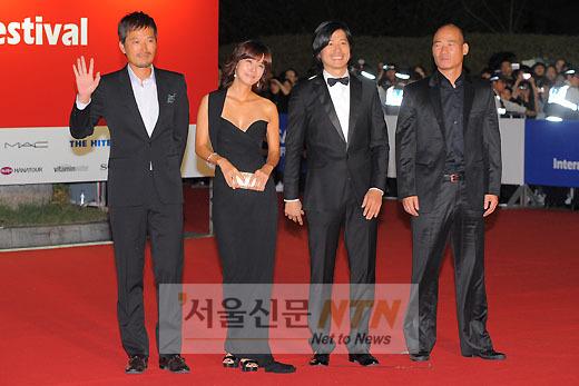 [NTN포토] PIFF 개막식에 참석한 이끼팀