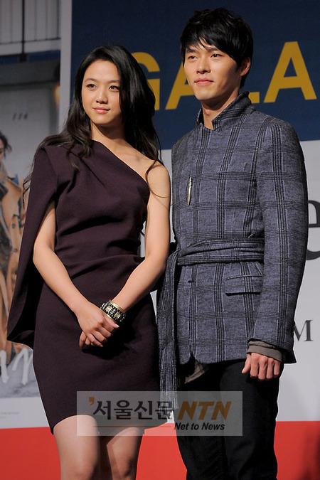 현빈, PIFF 레드카펫 불참…탕웨이 “왜 나홀로 서게”