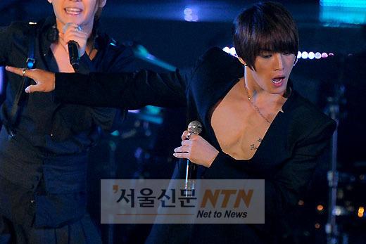 [NTN포토] 재중 ‘탄탄한 가슴라인’