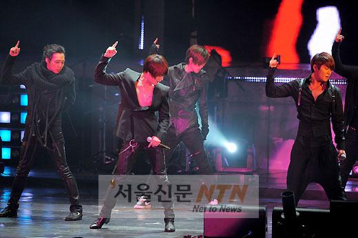 JYJ 시작부터 제동..SM, 음반발매금지 가처분신청