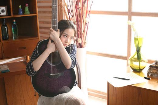 ‘7단 고음’ 제이세라, 24일 새 앨범 발표…얼굴 공개하나?