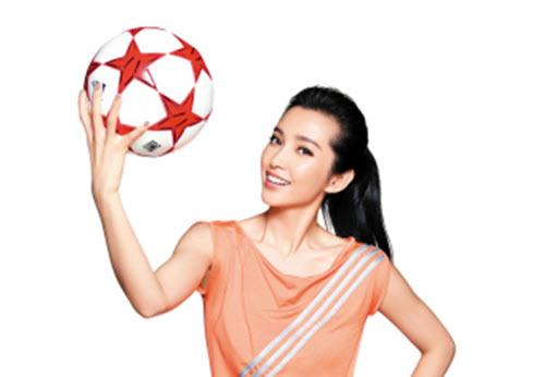 中 미녀스타 리빙빙, 퍼거슨 감독에 당돌 질문 화제