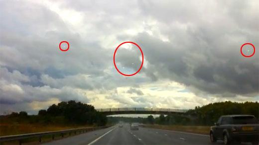 BBC기자가 본 UFO, 5일전 인근주민도 촬영