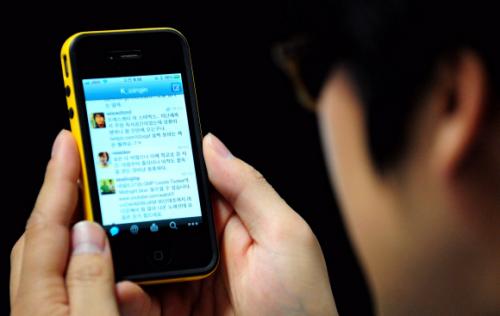 헉~ 휴대전화 6대 중 1대 꼴로 대장균 검출