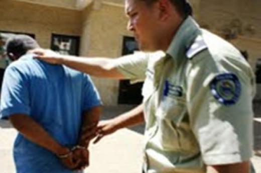 10살 의붓딸에 술 먹여 성폭행하려던男 ‘철창행’
