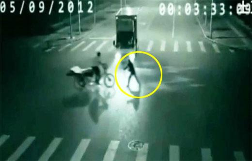 中CCTV 화면에 ‘순간이동’하는 초능력자 찍혀