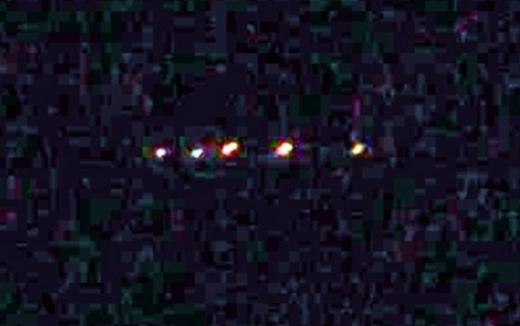 오렌지색 불빛 뿜으며 빙빙 회전하는 UFO 발견