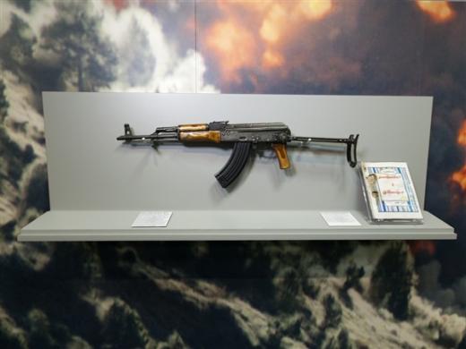 오사마 빈 라덴 AK 소총 CIA 비밀 박물관에…