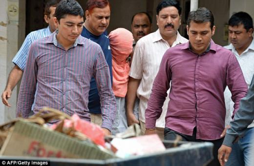 ‘인도 버스 성폭행 살인사건’ 범인 ‘3년형’ 논란