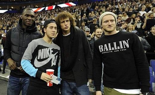 EPL 유명스타들 ‘NBA경기’에 깜짝 등장 사연