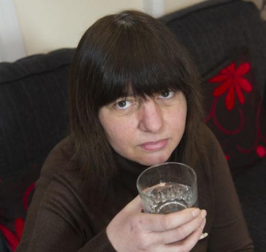 11년째 딸꾹질 멈추지 않는 英여성